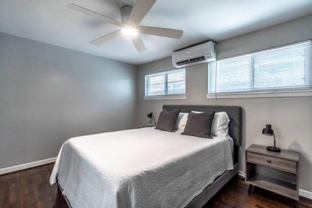 Roomy Urban Apartment Montrose! Free Parking #3 Хьюстон Экстерьер фото