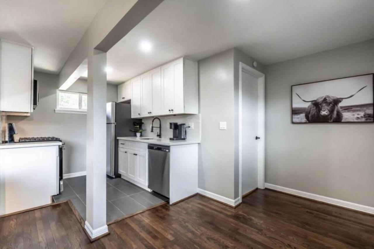 Roomy Urban Apartment Montrose! Free Parking #3 Хьюстон Экстерьер фото